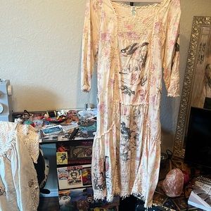 Magnolia Pearl Dress , slip skirt and a MP top without a MP tag ( it never did)